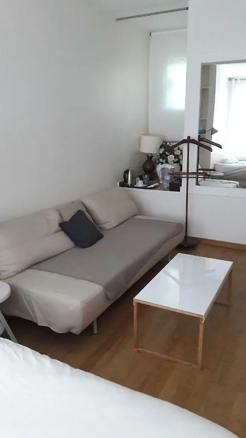 Villa Des Iris Париж 0*,